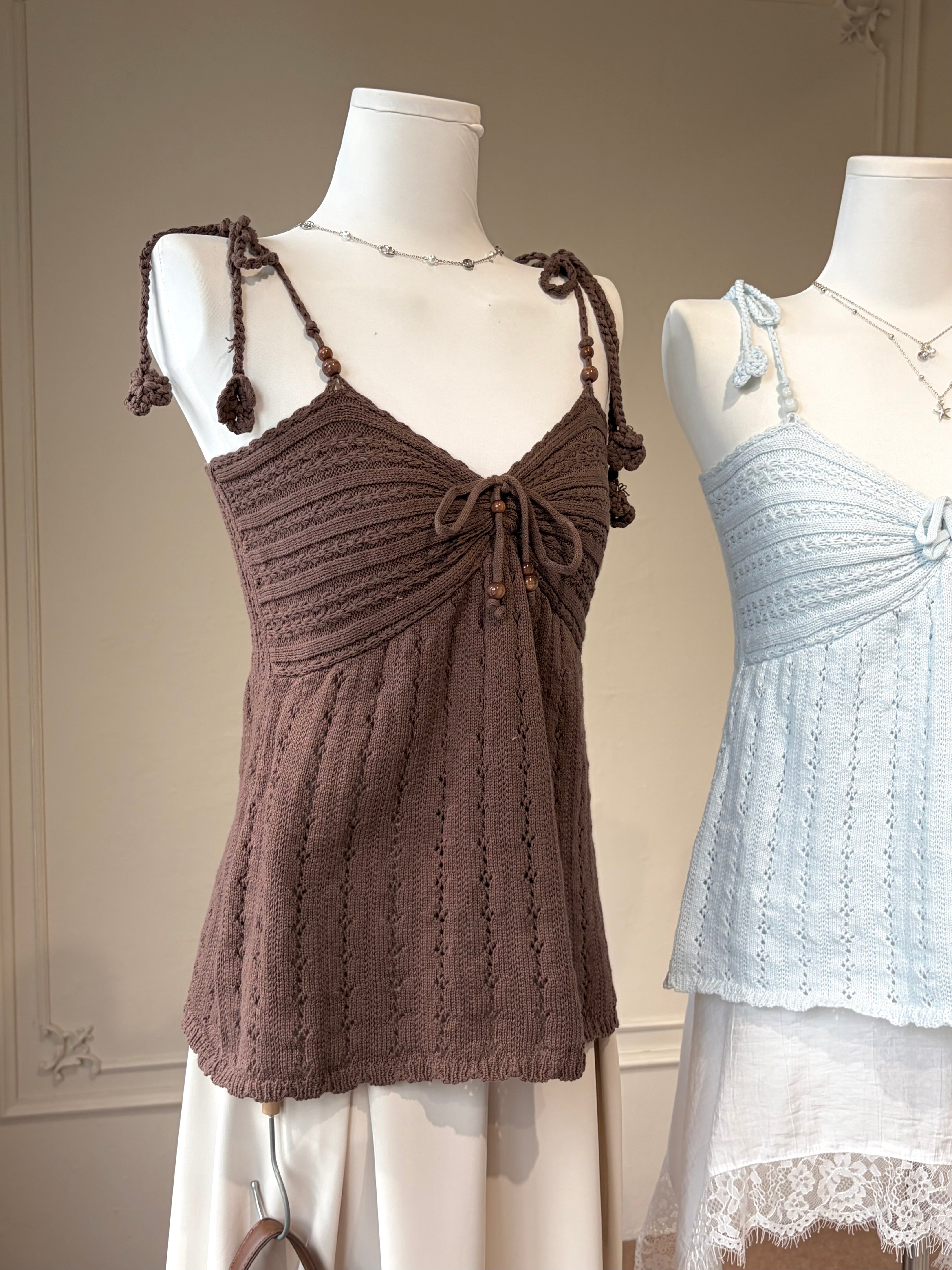 LACE HALTER TOP