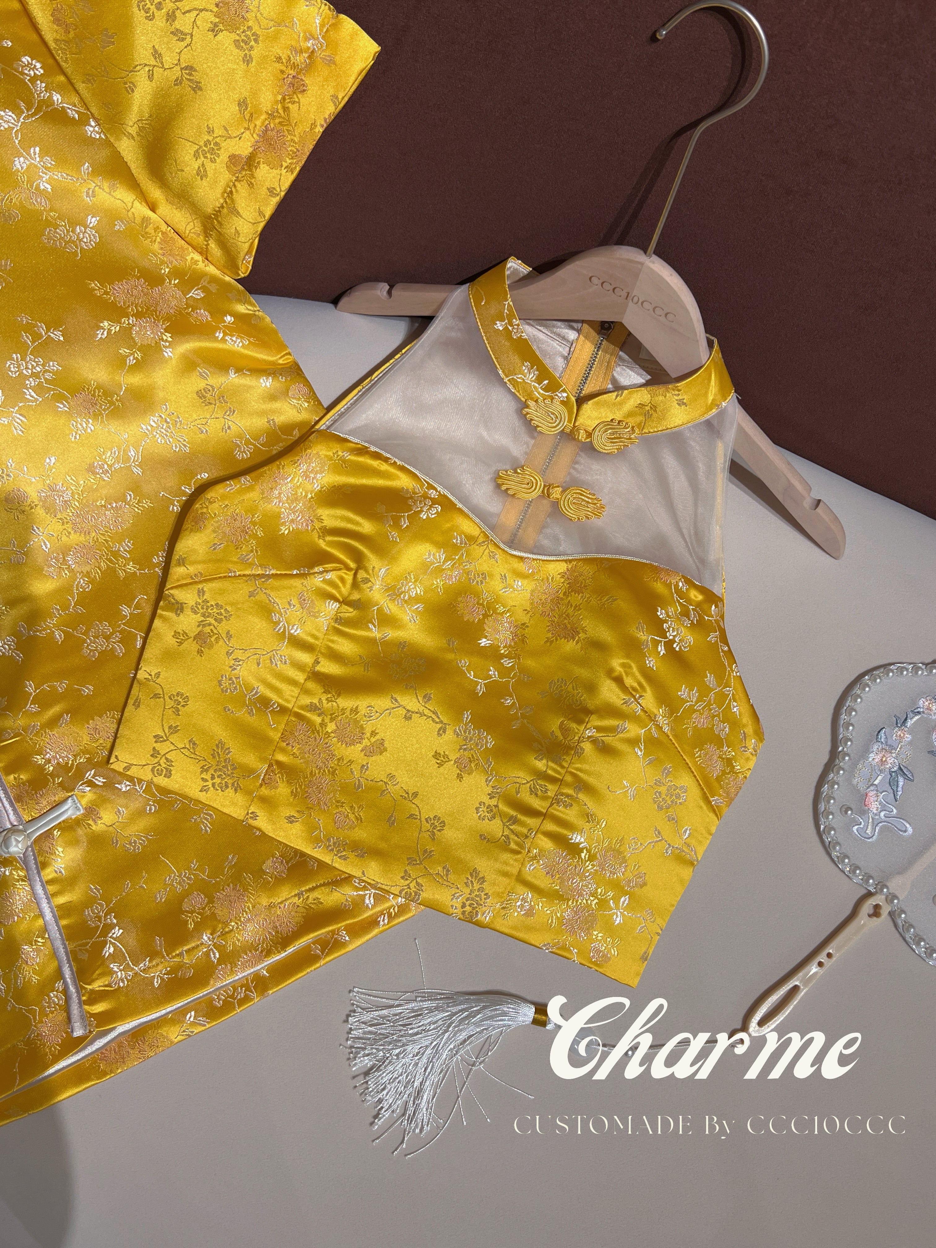 Bella Qipao 蓓雅 (Gold)