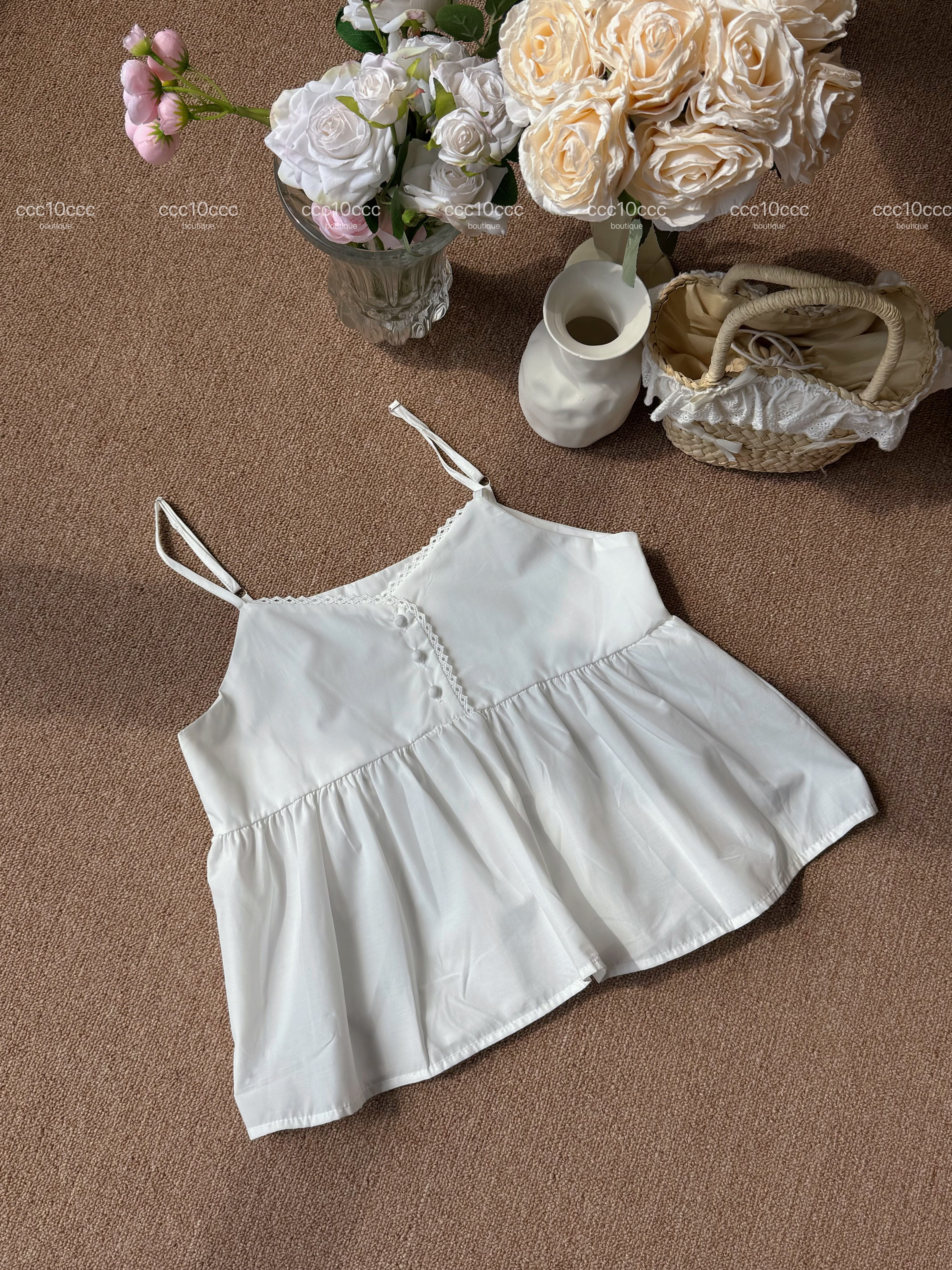 Sandee top
