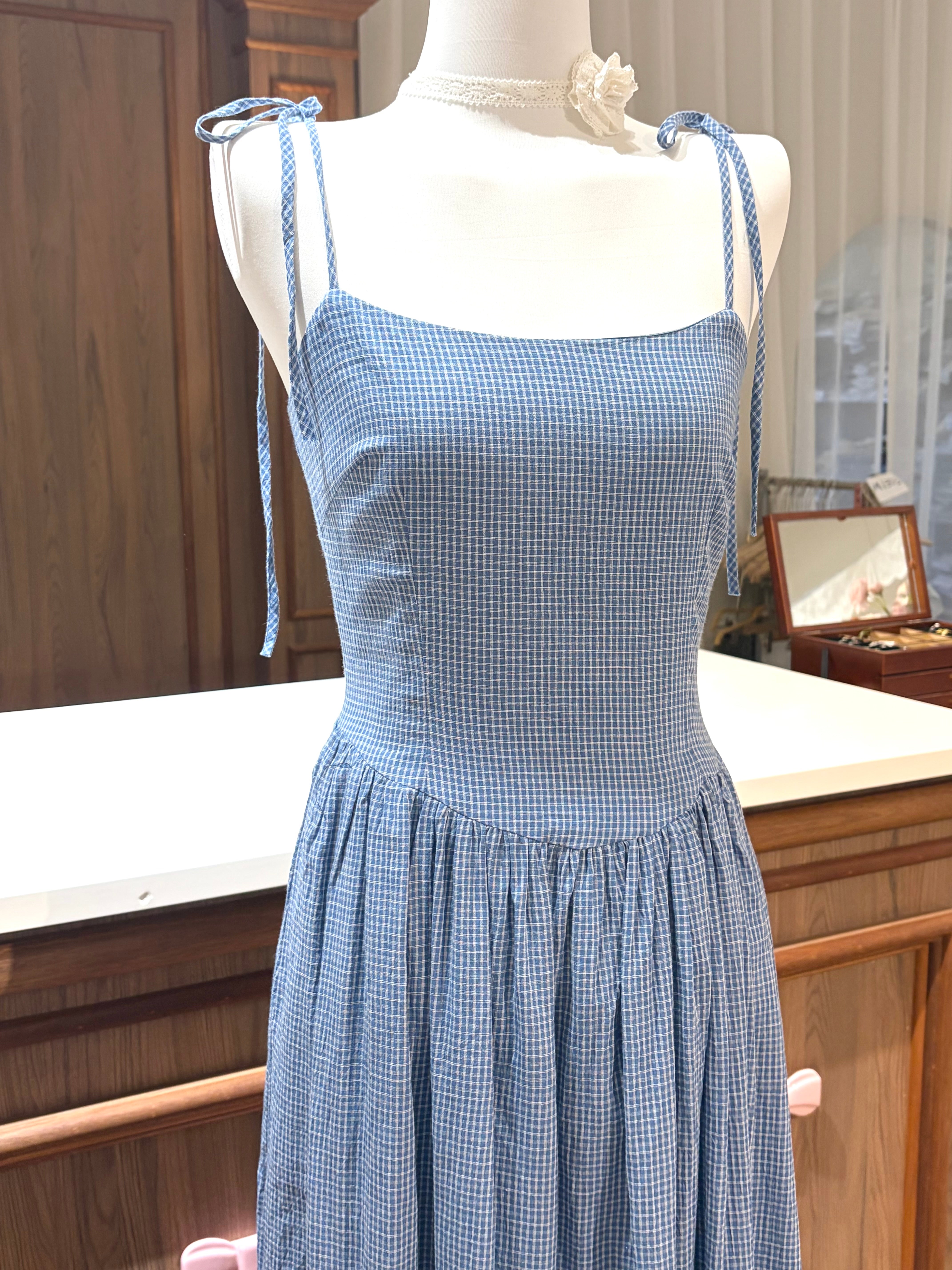 Mistelle Dress