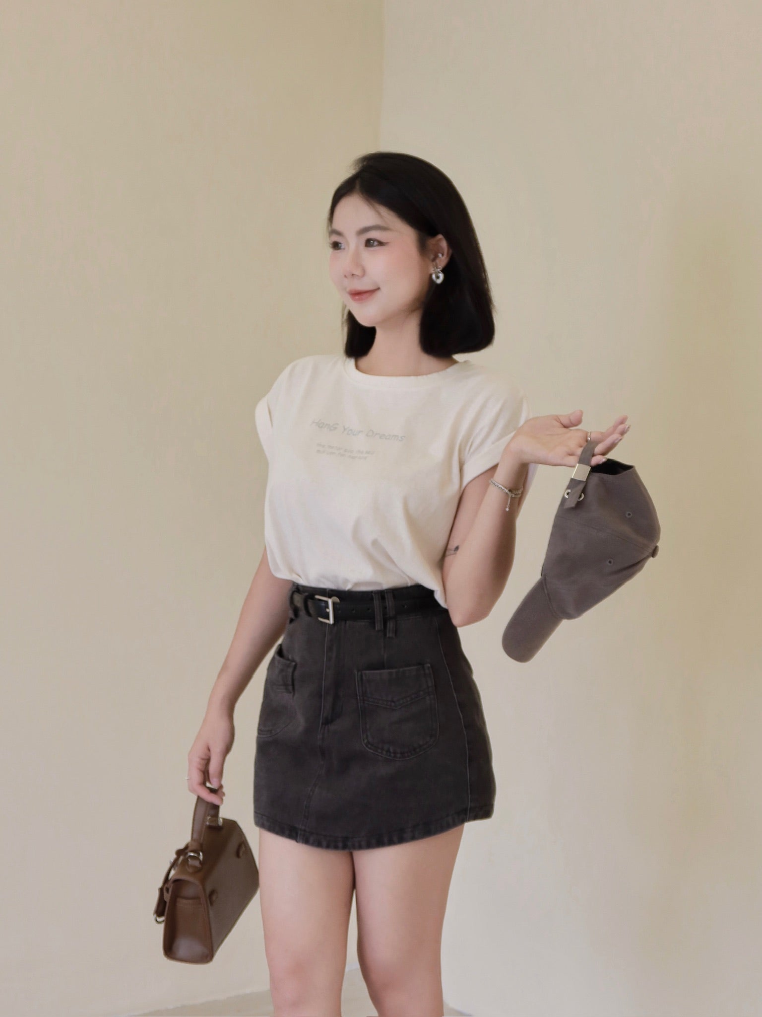 𝘾𝙃𝘼𝙍𝙈𝙀 Luna Skirt 弯月裙 🌙 (Beige)