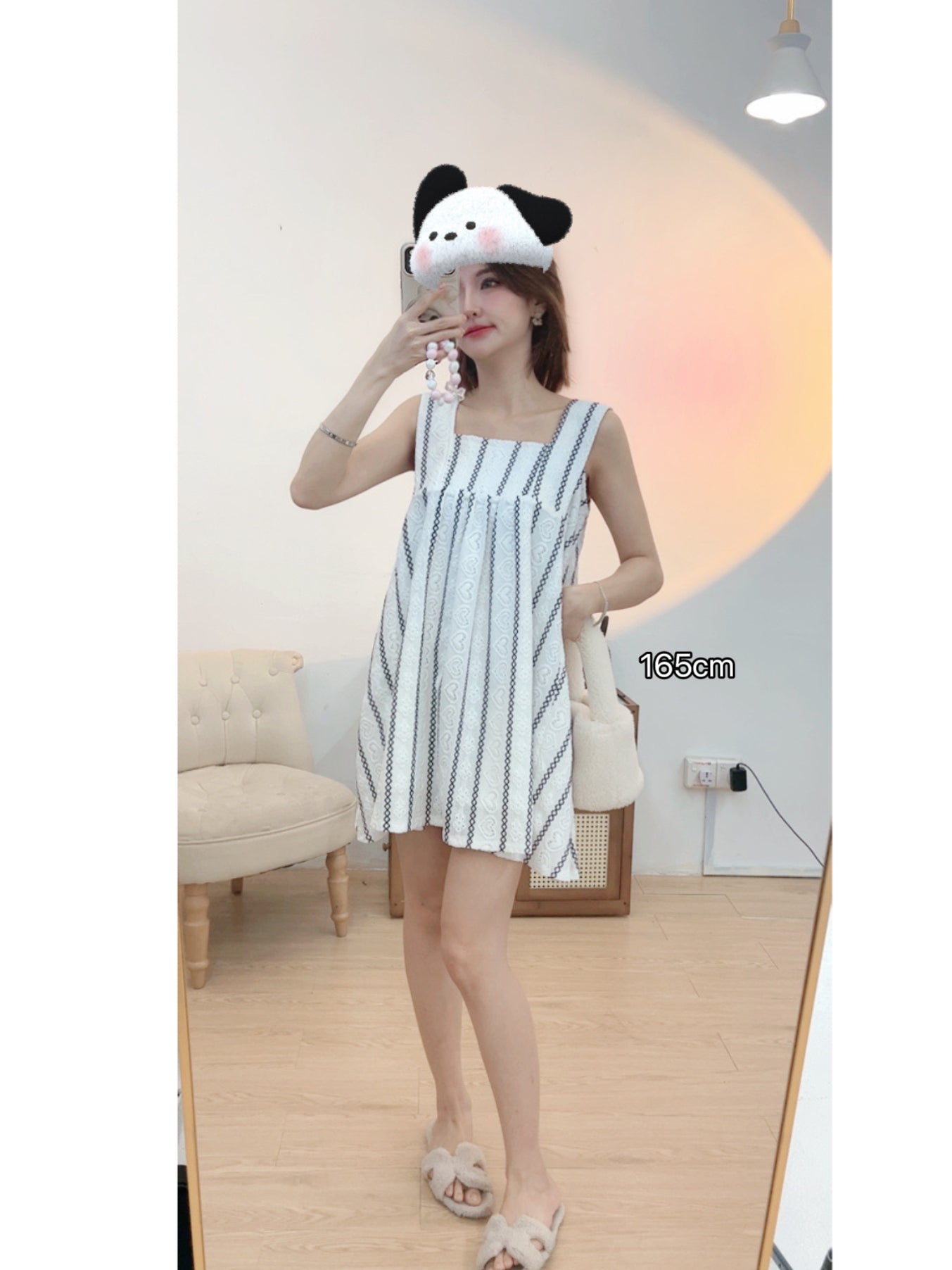 𝘾𝙃𝘼𝙍𝙈𝙀 Rina Dress