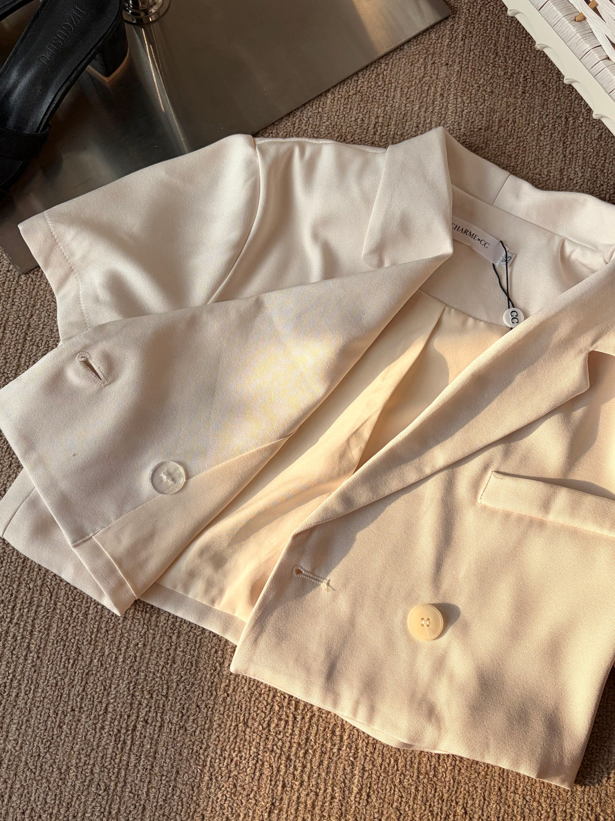 𝘾𝙃𝘼𝙍𝙈𝙀 Sydney Top / Skort（Beige）