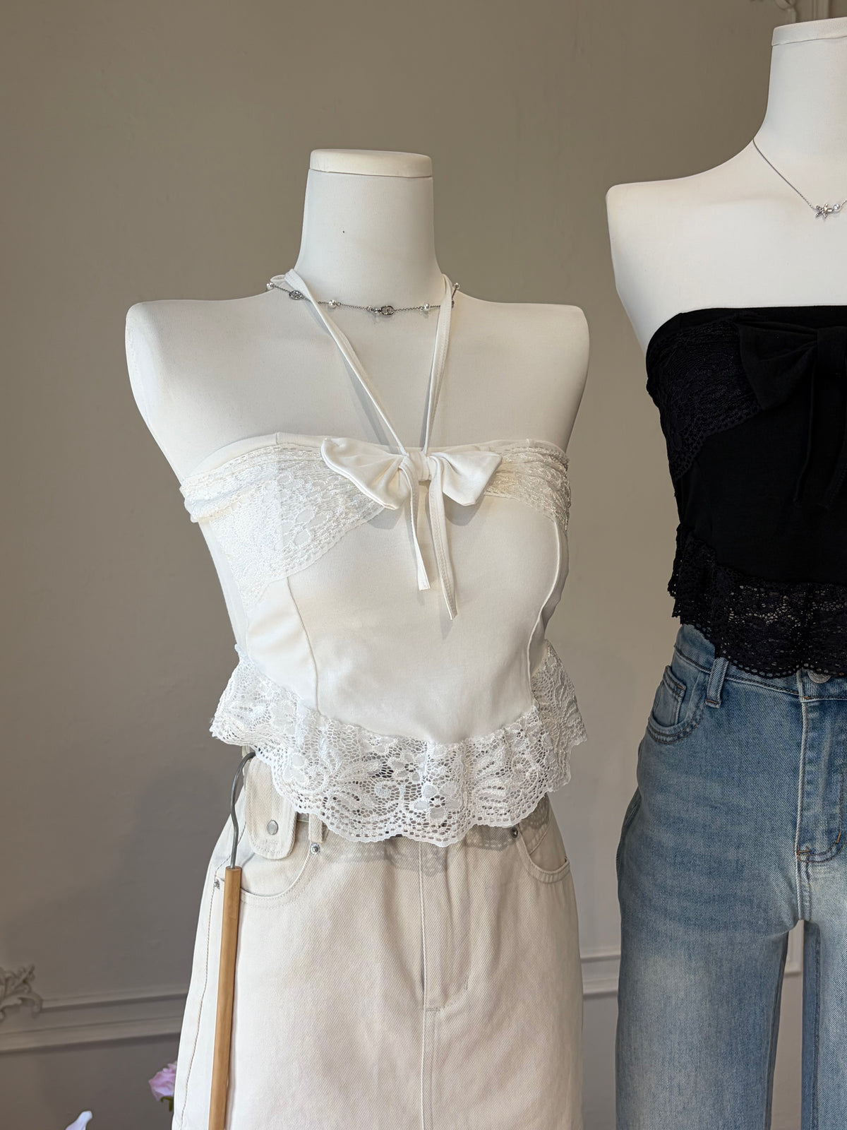 Charme.cc Women's Ivory white  Strapless Lace Ribbon Slim Fit Crop Top with Built-In Padding