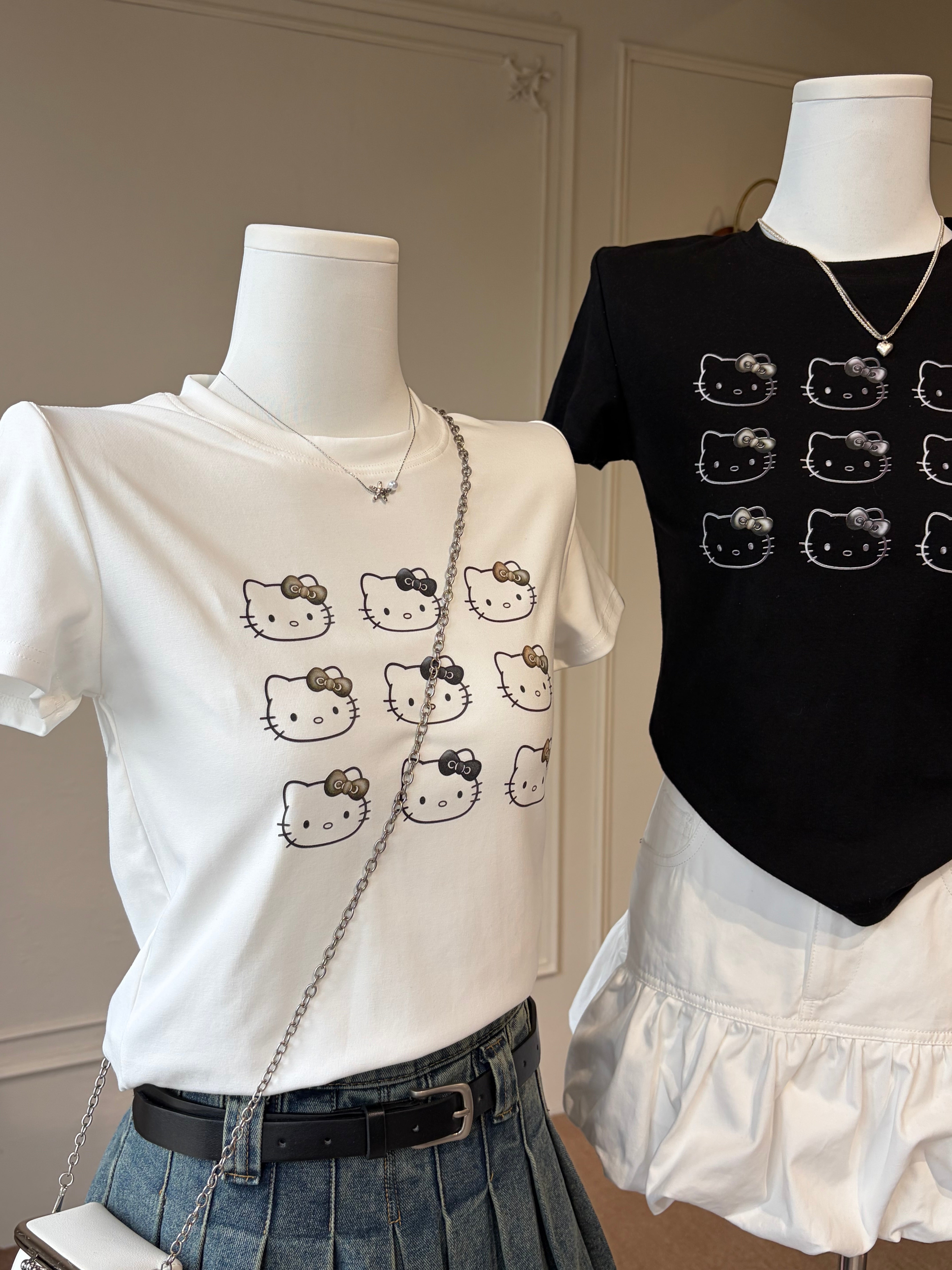 KITTY GRAPHIC TEE