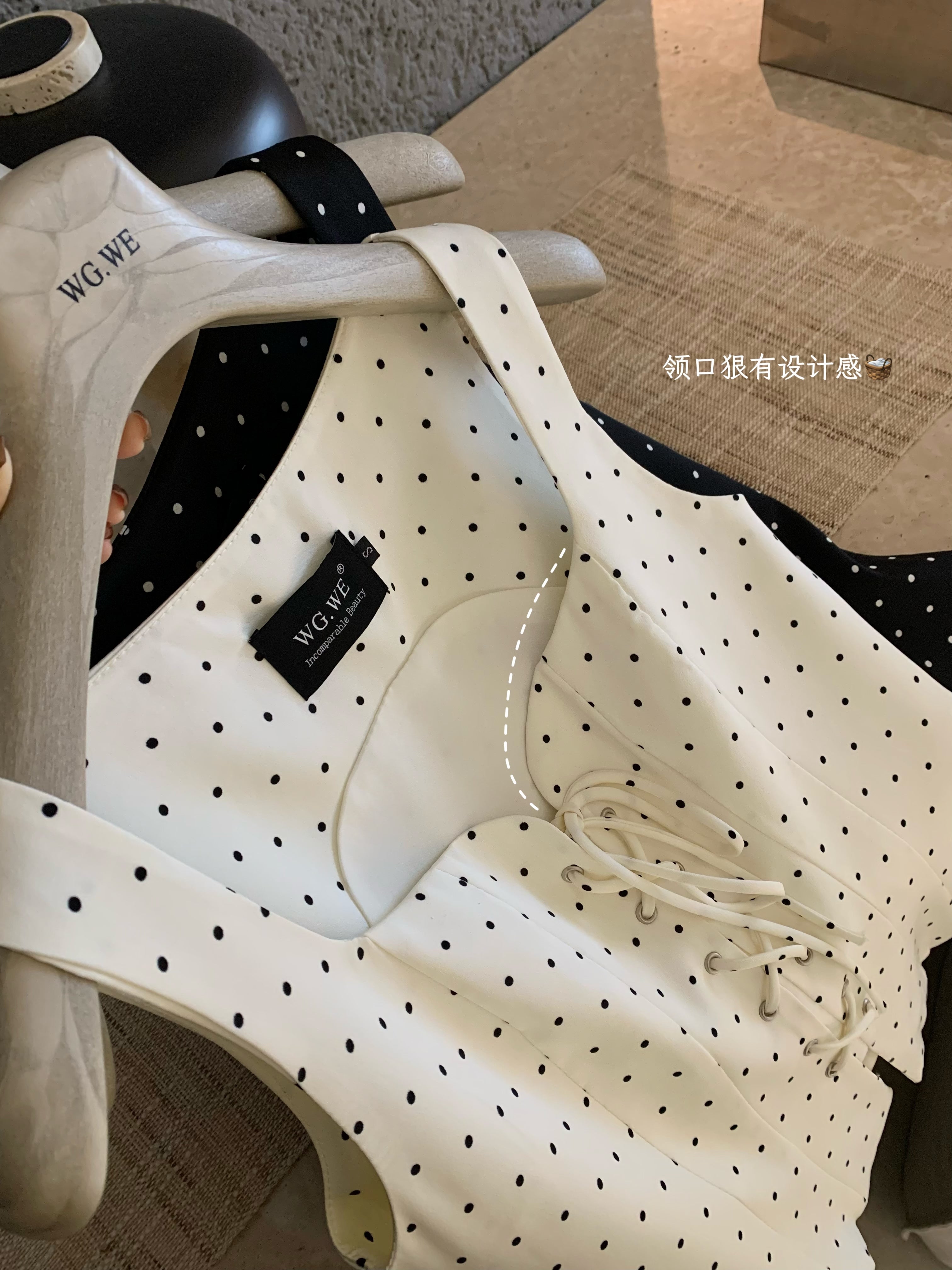 W8685 赫本波点套装