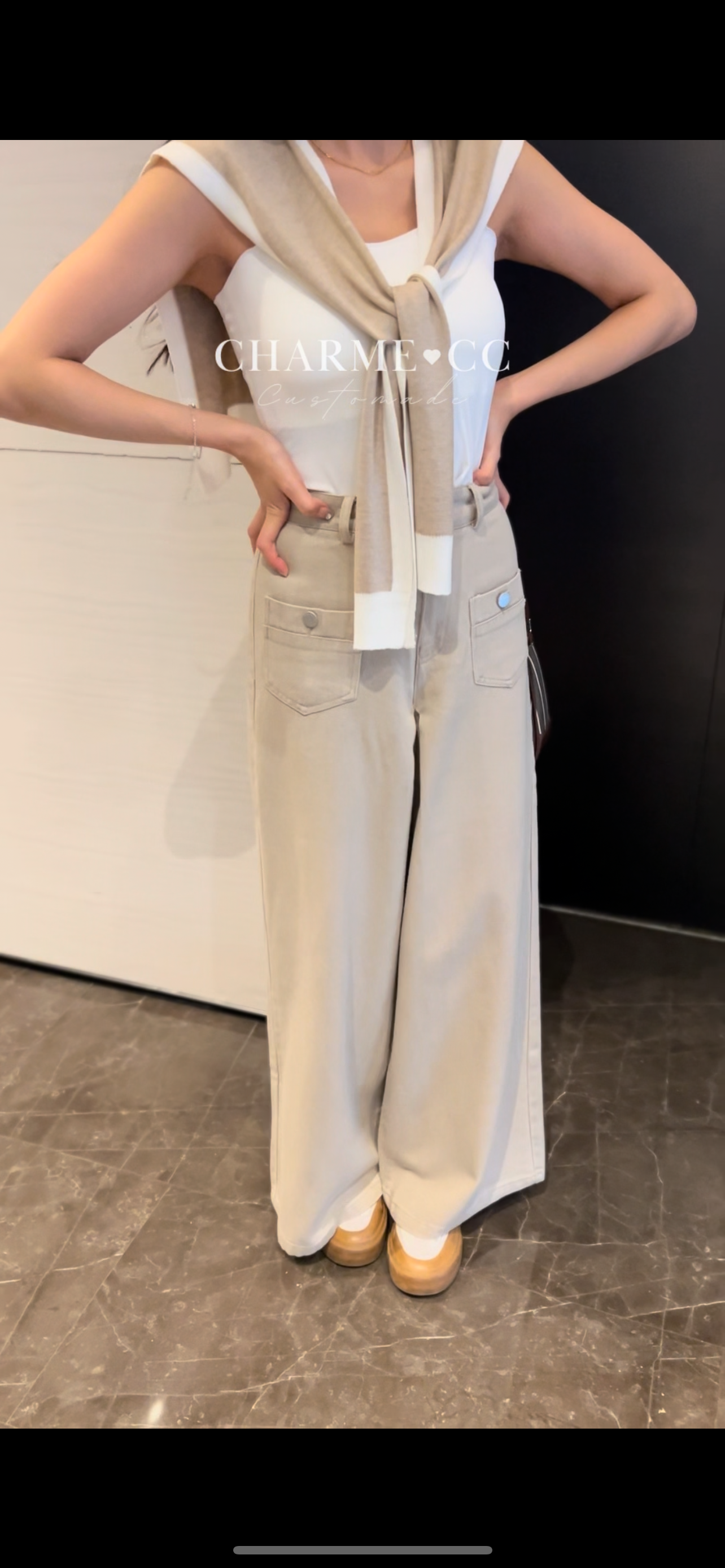 𝘾𝙃𝘼𝙍𝙈𝙀 Simone Pants（Khaki）