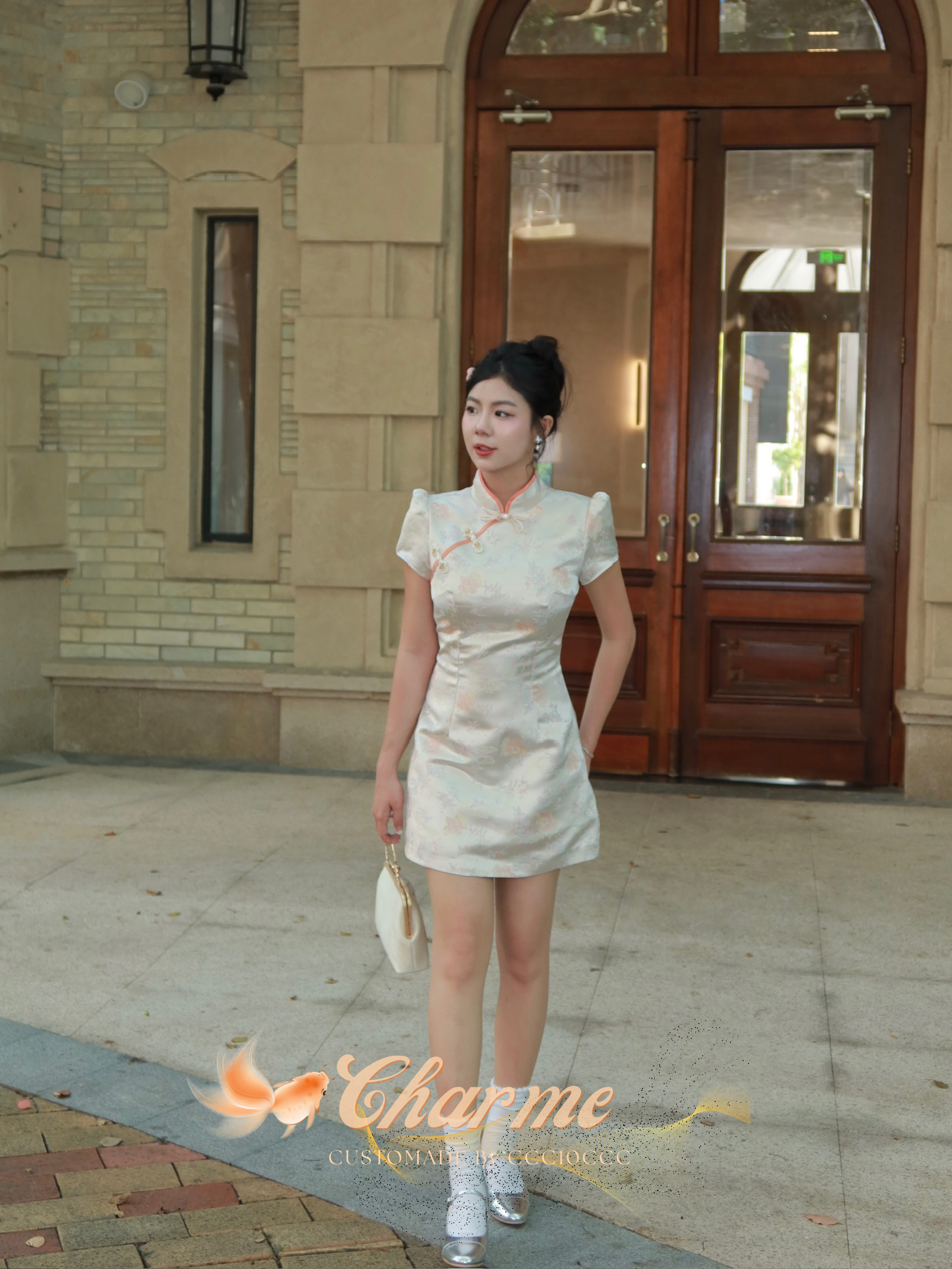 Gleam Qipao 锦鲤 · 旗袍