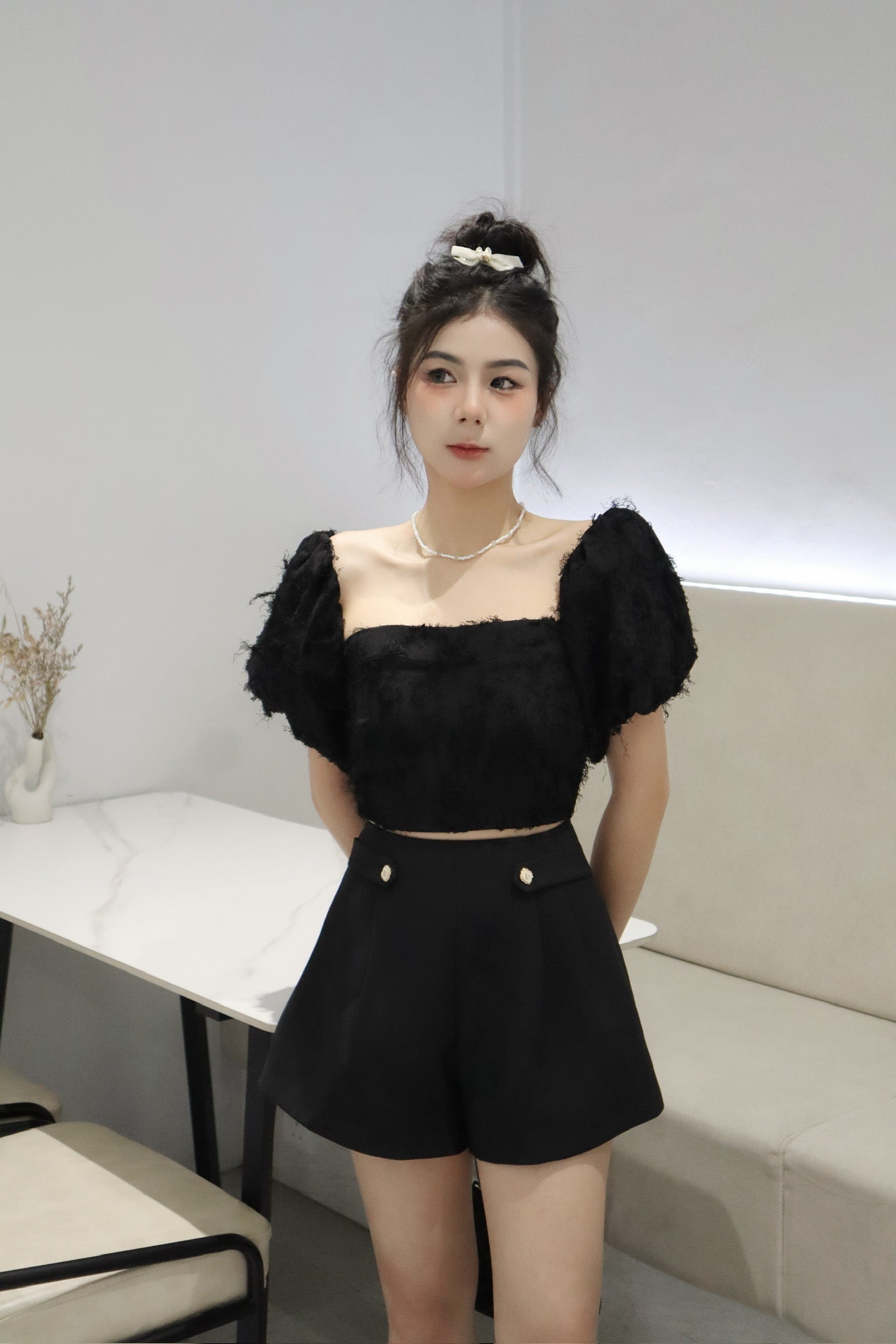 𝘾𝙃𝘼𝙍𝙈𝙀 Selina in Black