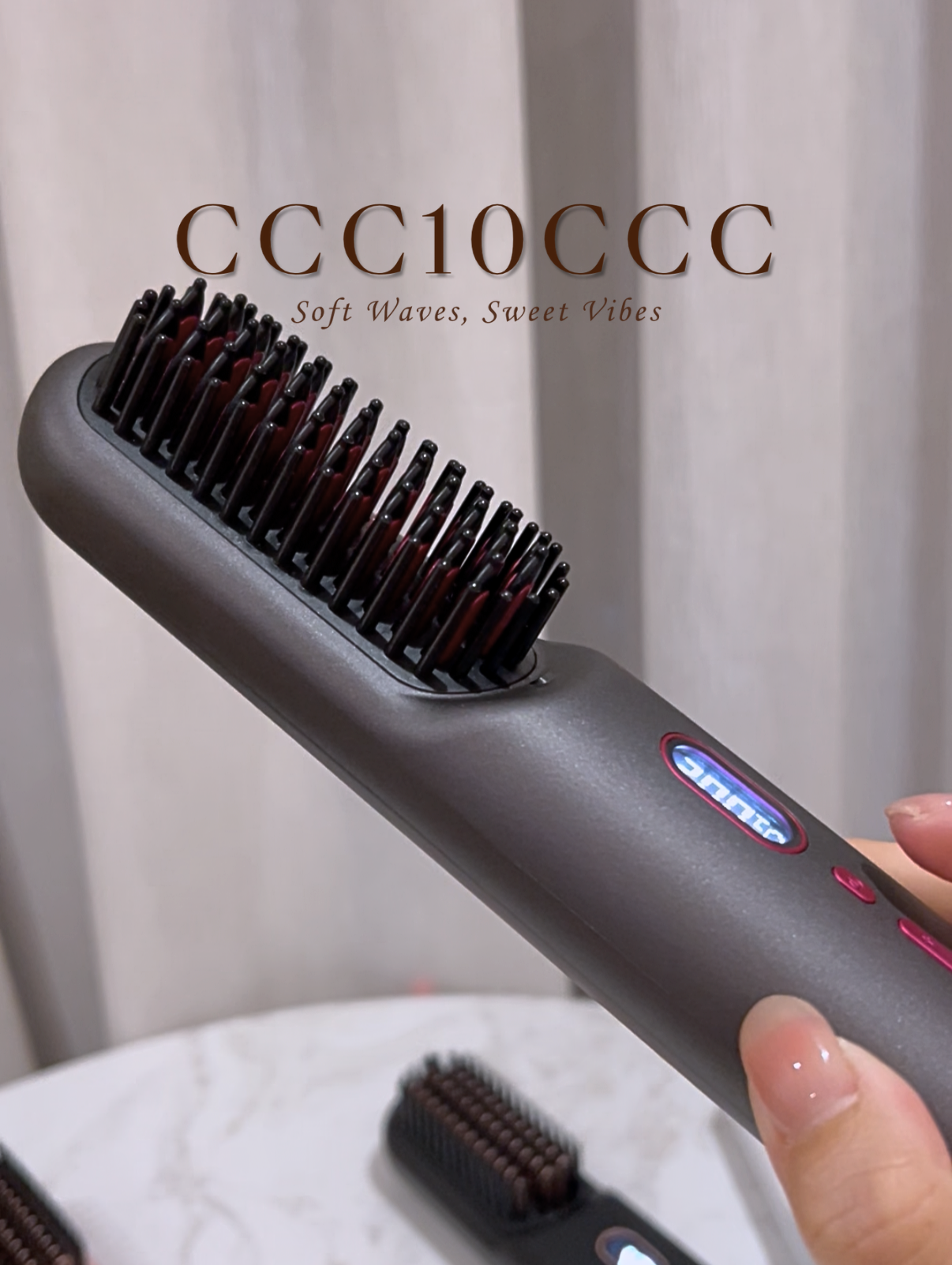 负离子无线发梳 充电款！