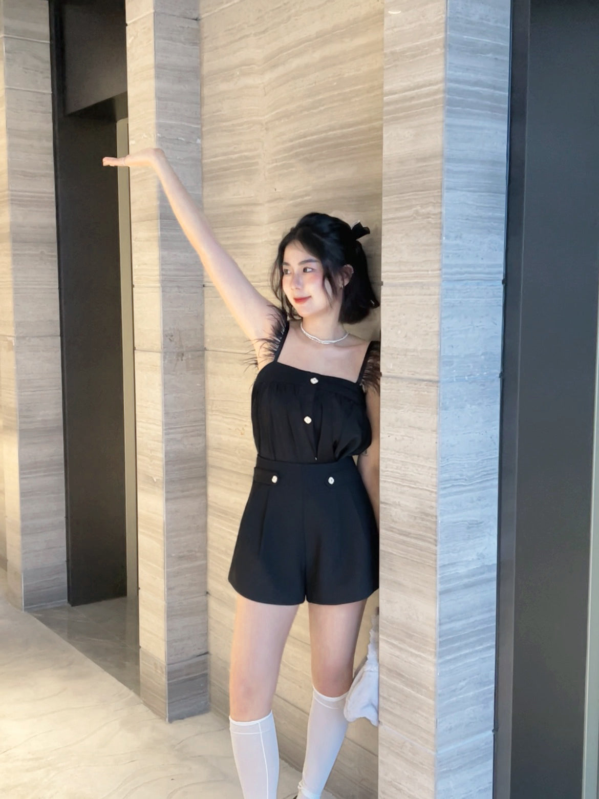 𝘾𝙃𝘼𝙍𝙈𝙀 Selina in Black