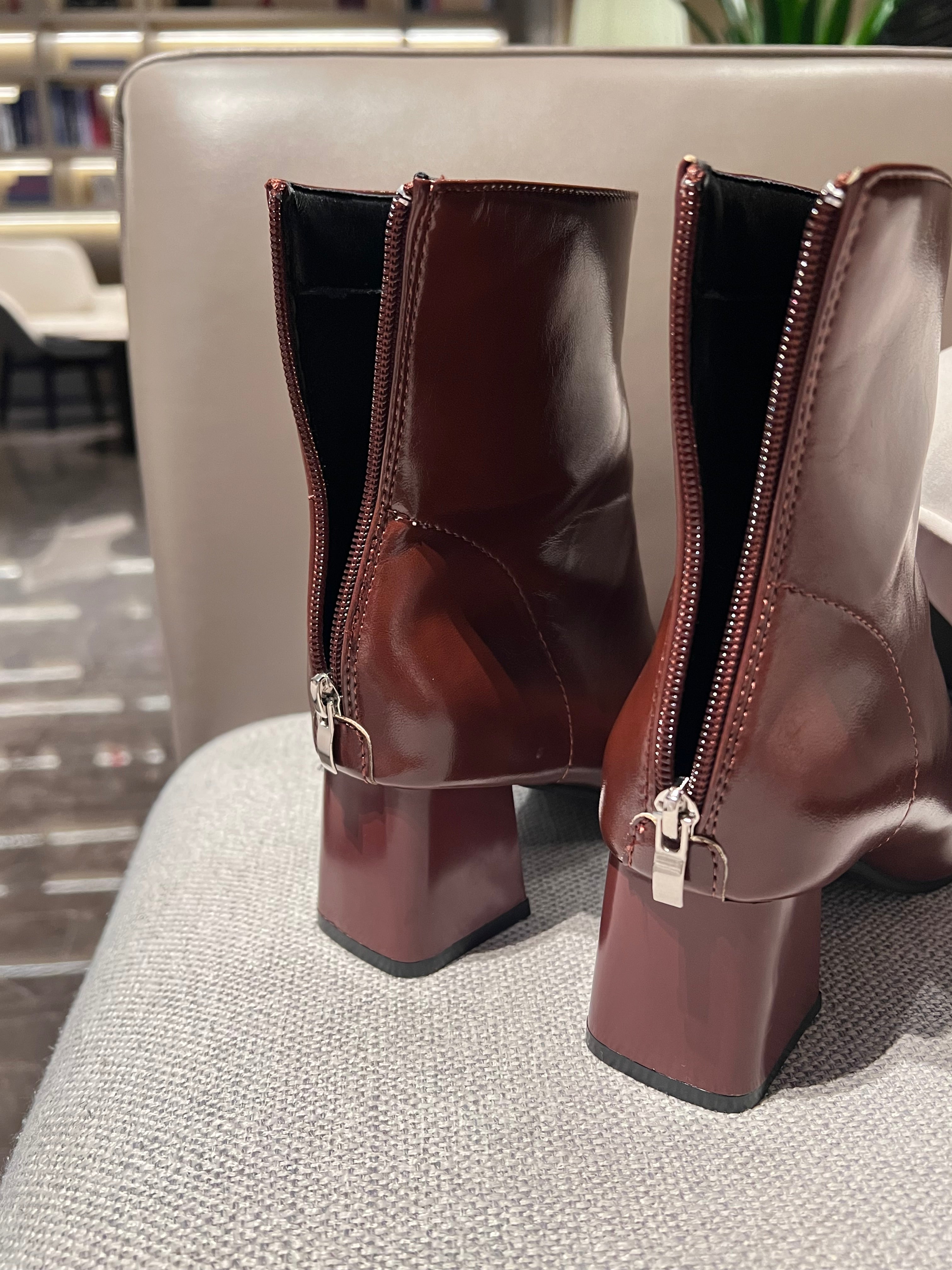 Elle Boots 时髦短靴