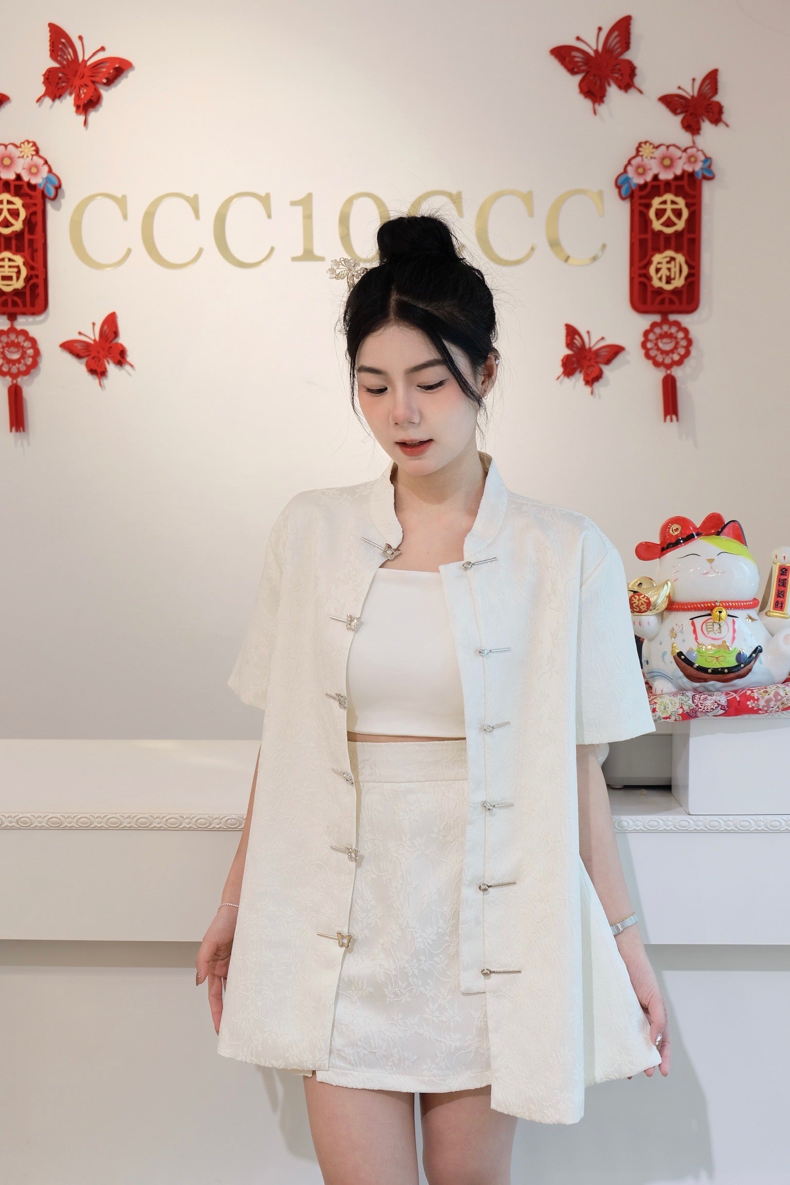 ♥️𝘾𝙃𝘼𝙍𝙈𝙀 盈千旗袍 in Pearl