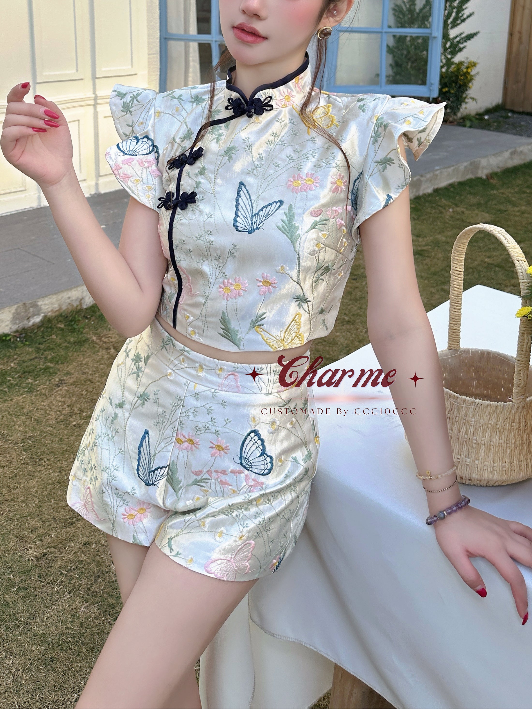 Xiang Qipao · 香蝶花庭 旗袍