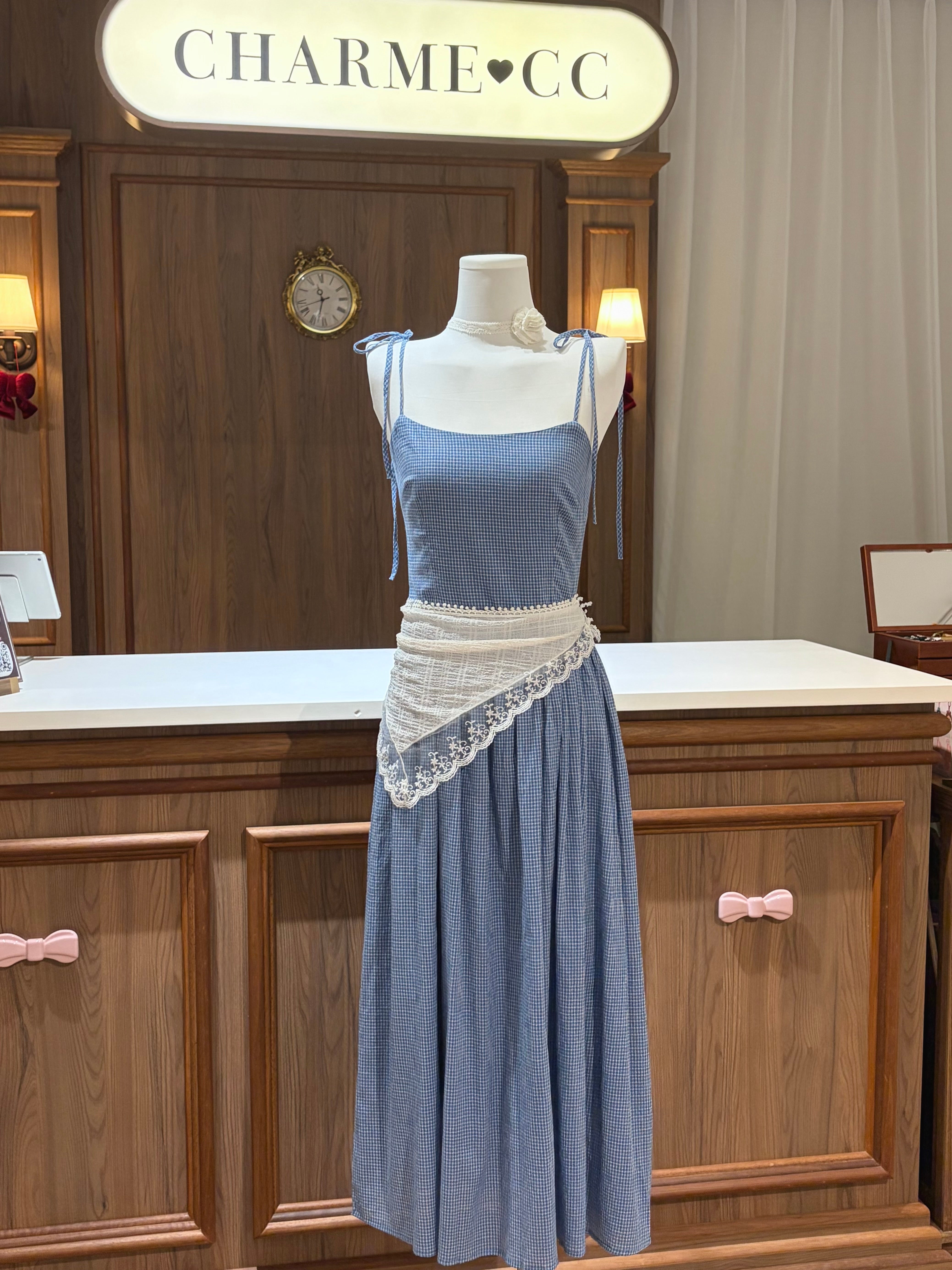 Mistelle Dress