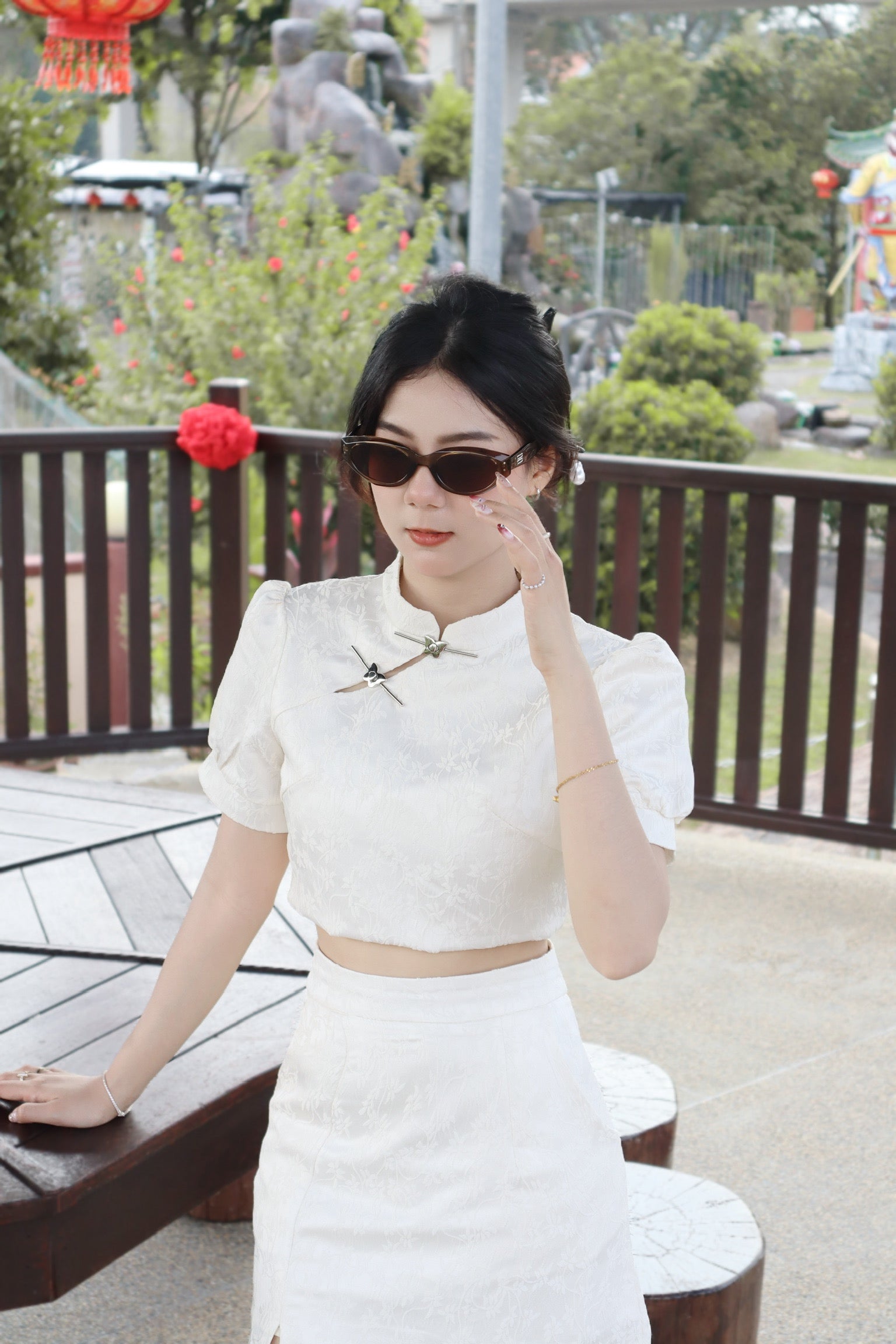 ♥️𝘾𝙃𝘼𝙍𝙈𝙀 盈千旗袍 in Pearl