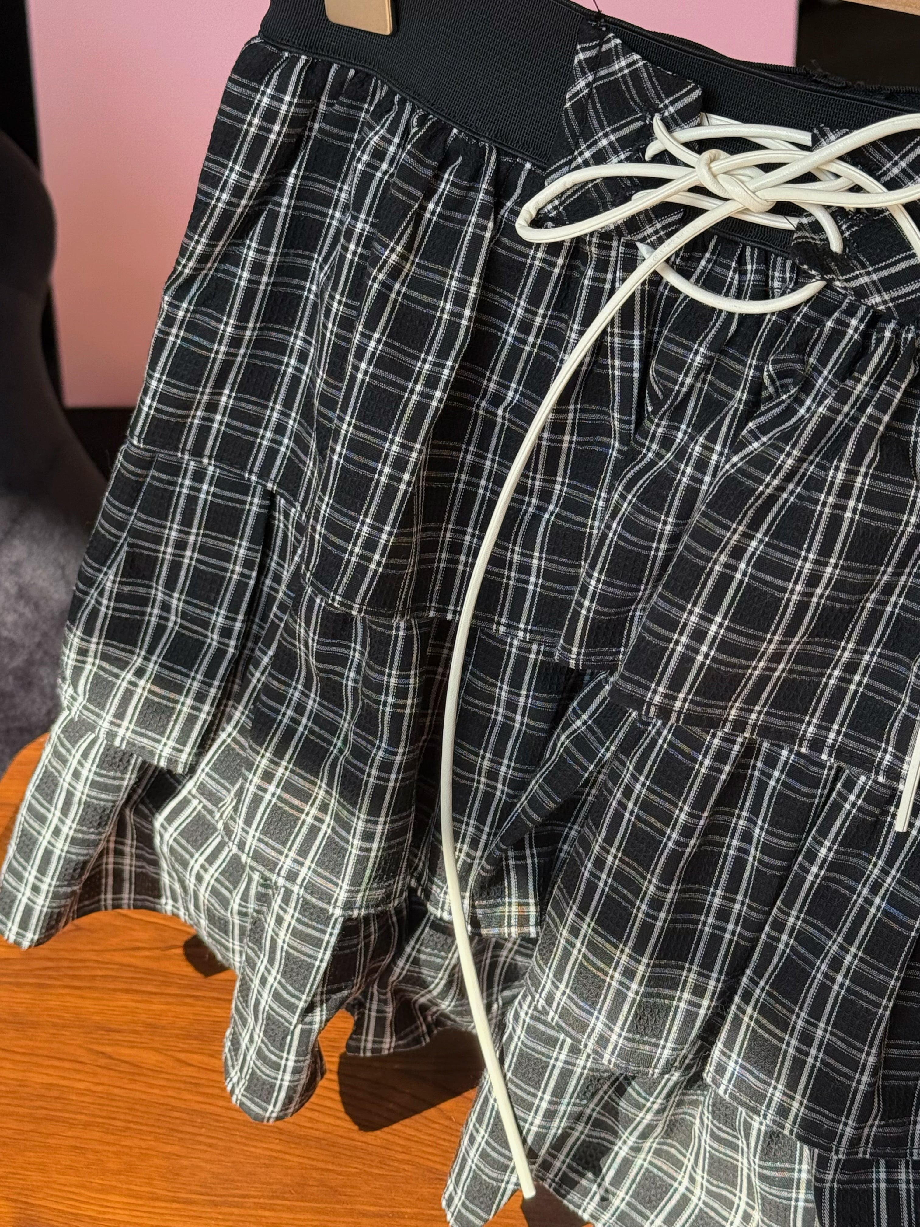 Graphi-Tier Skirt