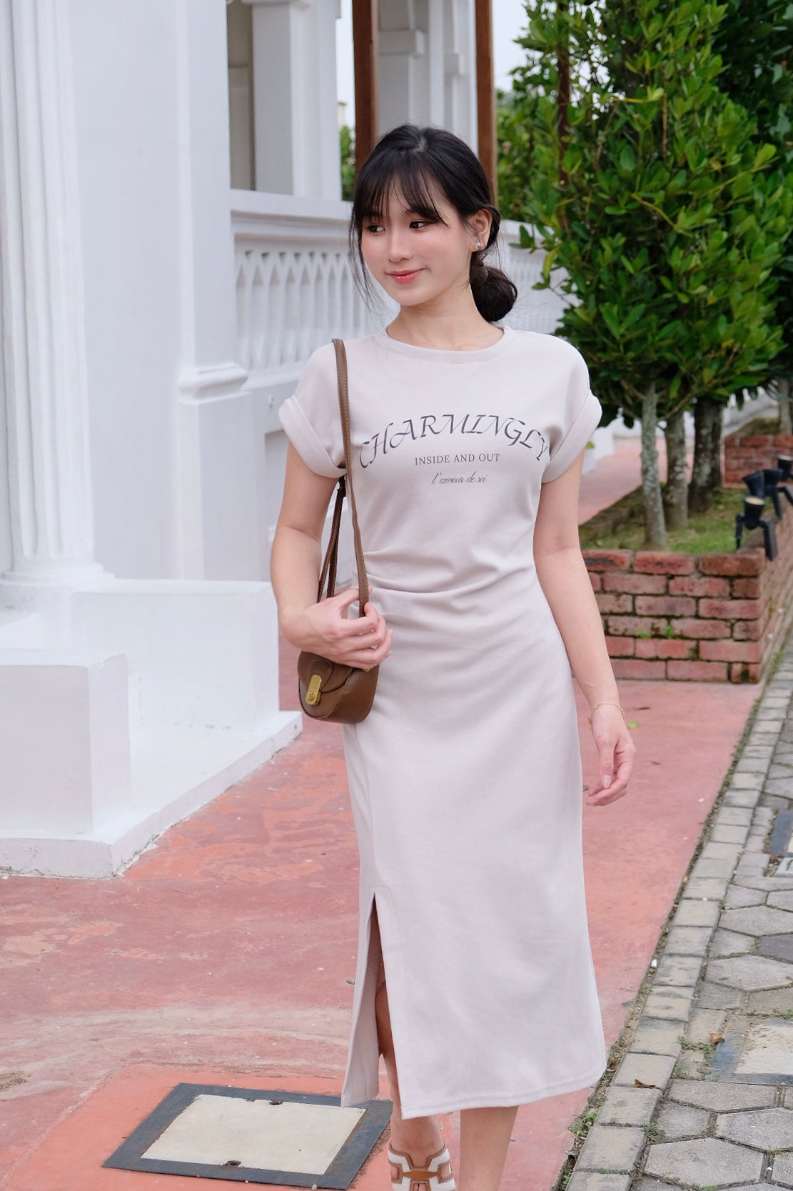 𝘾𝙃𝘼𝙍𝙈𝙀 Novela Dress in Khaki