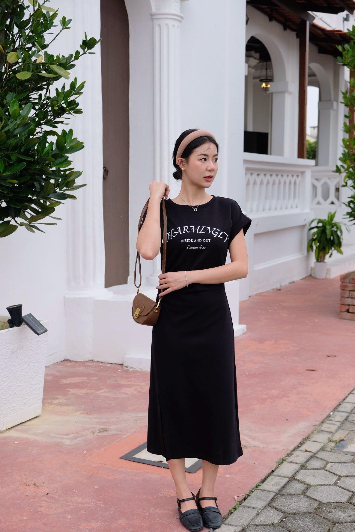 𝘾𝙃𝘼𝙍𝙈𝙀 Novela Dress in Khaki